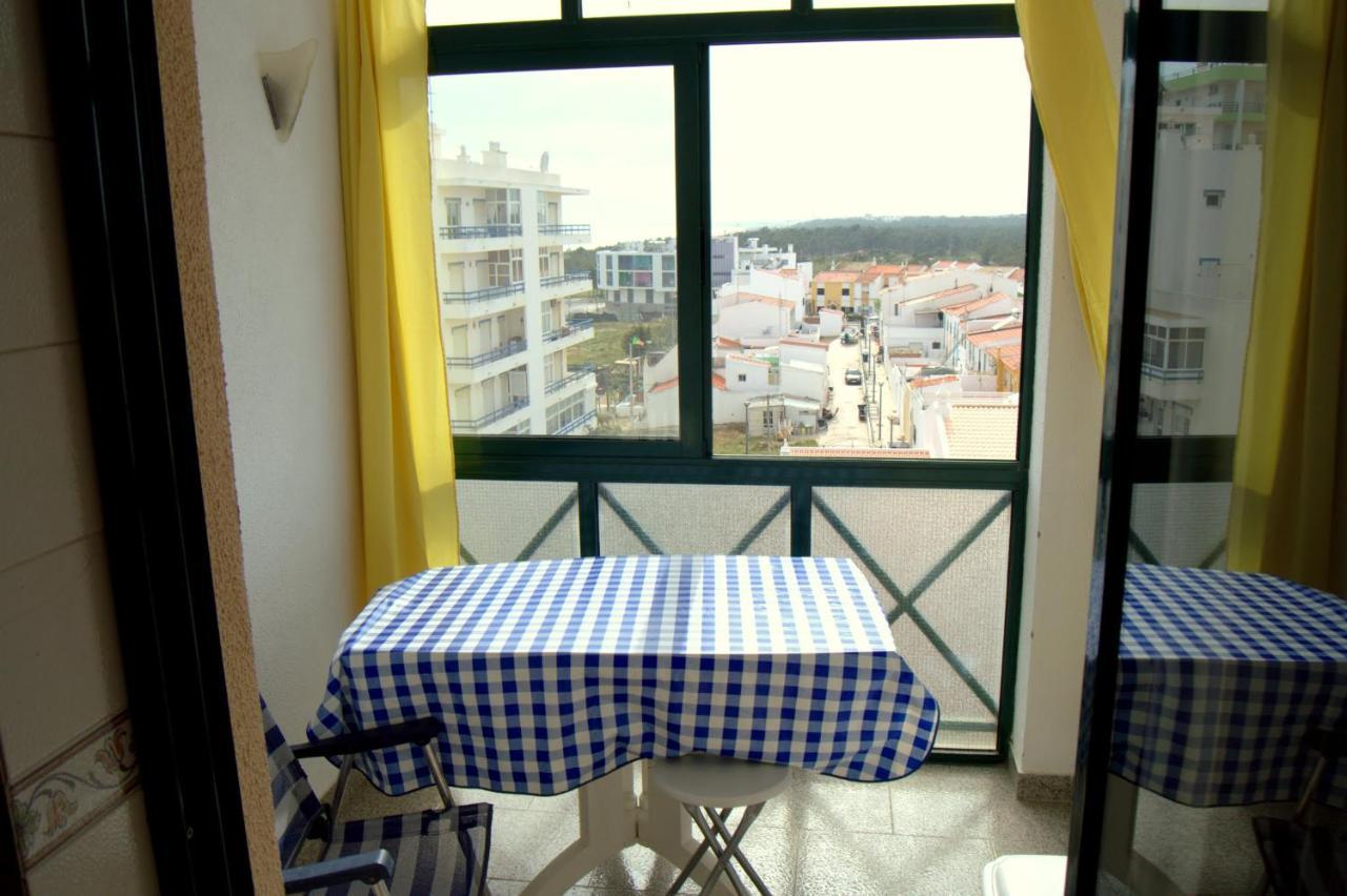 T1 Com Vista Mar Na Praia De Monte Gordo Eksteriør bilde